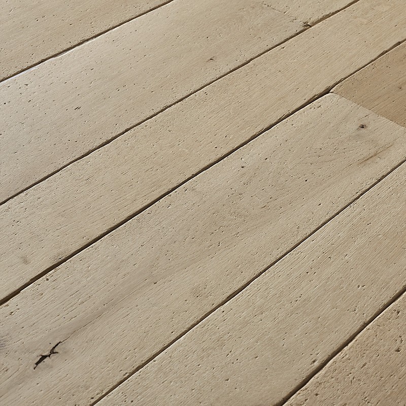 Plancher Authentique Chene Massif Baudelaire - 20x120/160/200x1000/2500 - choix rustique - vue de profil - carresol